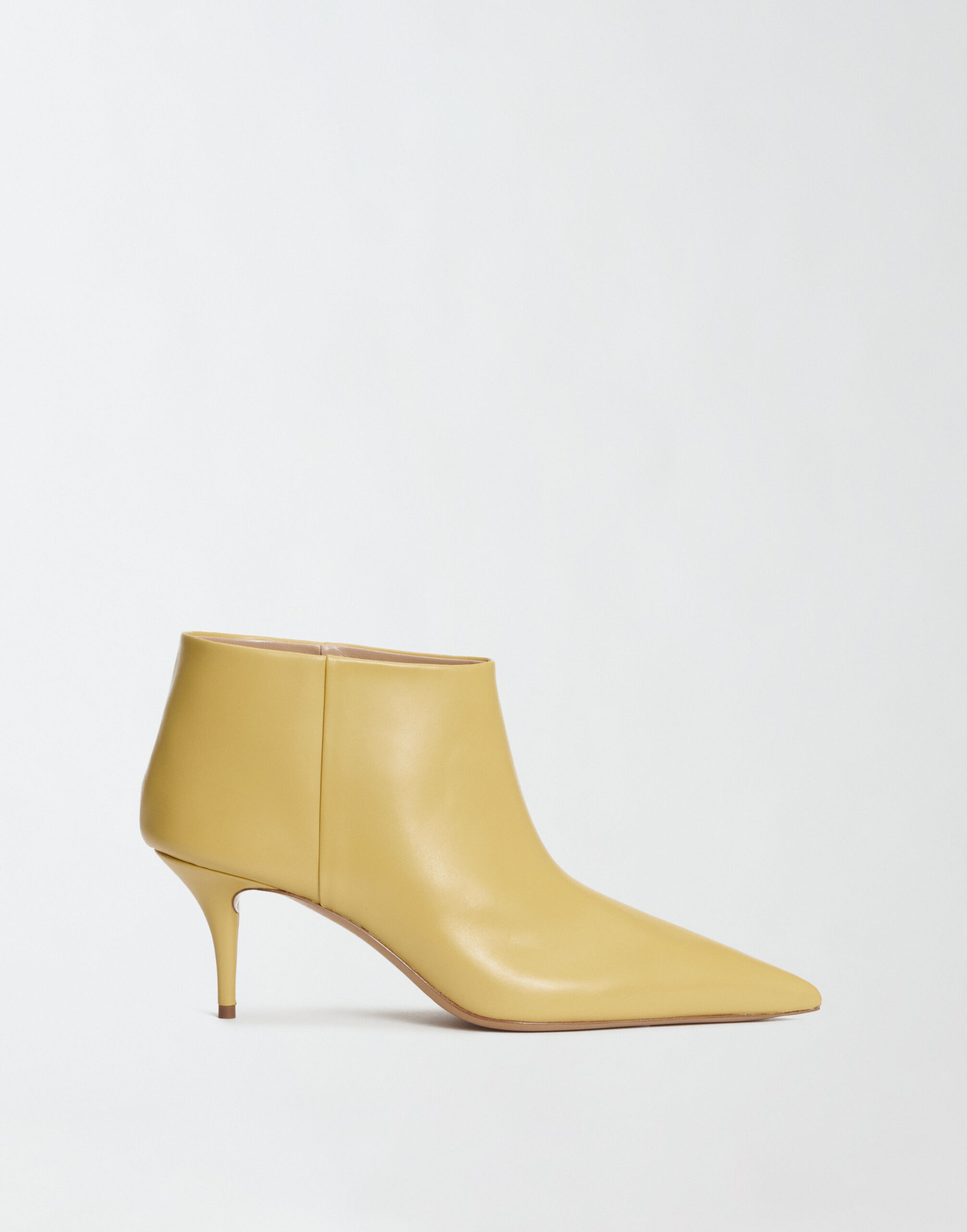 ${brand} Leather heeled ankle boots, turmeric ${colorDescription} ${masterID}